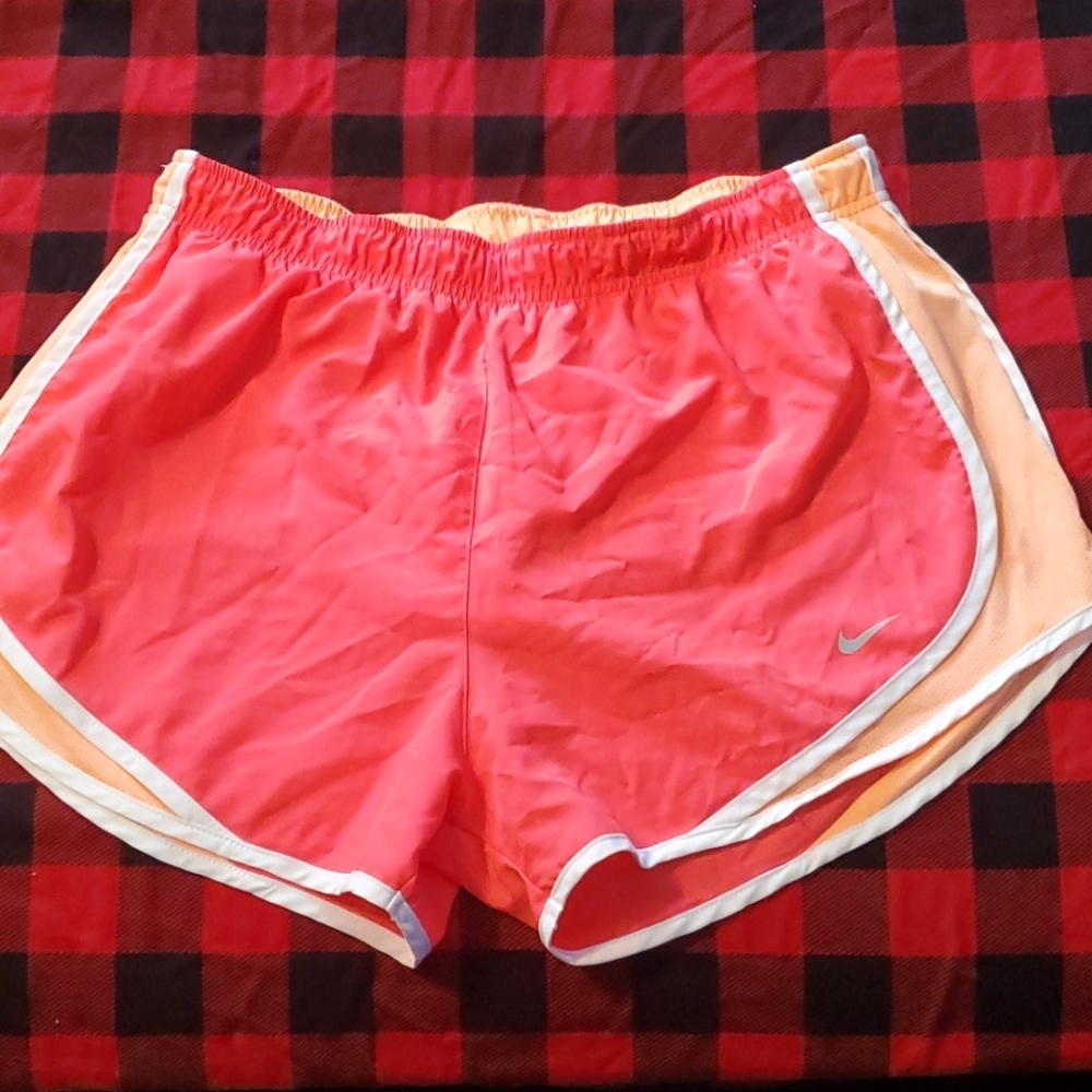 Never been worn nike shorts